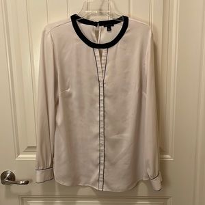 ANN TAYLOR silky cream long sleeve blouse with black piping size L **3 FOR 20!**